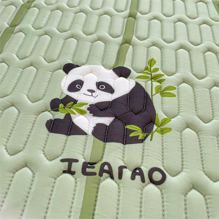 91家纺网 家纺一手货源 找家纺 布卢姆床垫 2025新款5mmA类乳胶凉席床笠套件夏被组合 欢乐熊猫