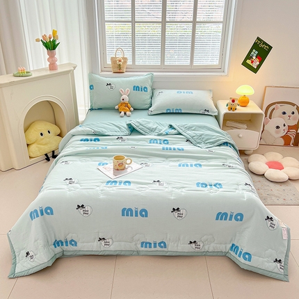 91家纺网 家纺一手货源 找家纺 西域种棉人·千百笠 2025新款A类新疆棉花夏凉被加宽包边水洗棉卡通印花吸湿透气棉花夏被空调被 凌香 字母
