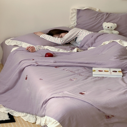 卡巴伦2025新款A类全棉双层皱皱纱绣花娜雅醋酯纤维夏被四件套 贝尔熊（紫）