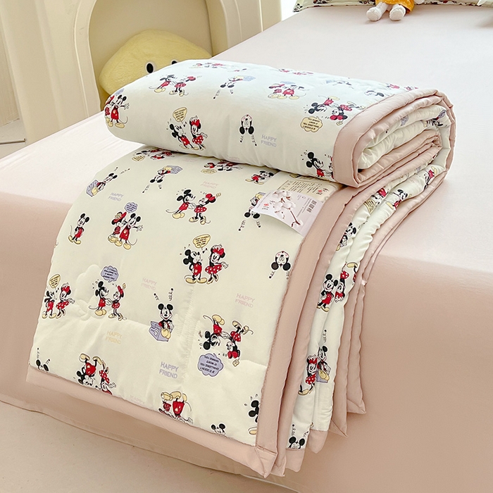 91家纺网 家纺一手货源 找家纺 西域种棉人·千百笠 2025新款A类新疆棉花夏凉被加宽包边水洗棉卡通印花吸湿透气棉花夏被空调被 凌香 米奇