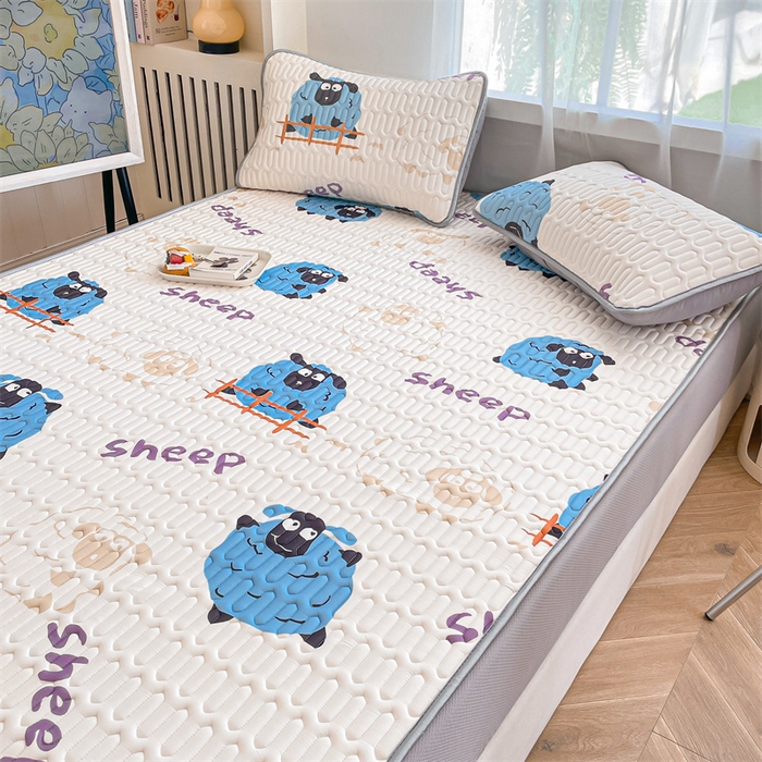 91家纺网 家纺一手货源 找家纺 布卢姆床垫 2025新款5mmA类乳胶凉席床笠套件夏被组合 小羊肖恩