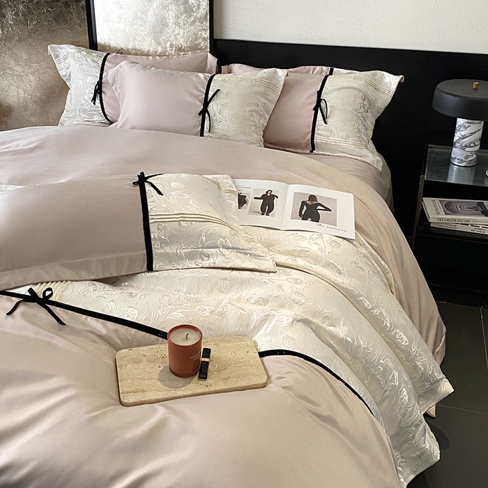 91家纺网 家纺一手货源 找家纺 优悦生活馆 2025年新款工艺款冰丝浮雕拼接四件套 璀璨之恋-香槟