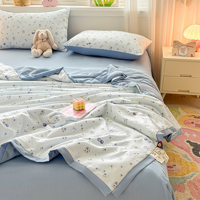 91家纺网 家纺一手货源 找家纺 金喜 2025新款小清新风格有氧针织双层纱大豆被夏被四件套 星晴兰