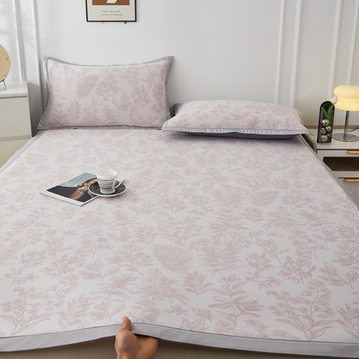 91家纺网 家纺一手货源 找家纺 曲宿家纺 2025新款高分子色织提花软凉席系列 葱郁-粉