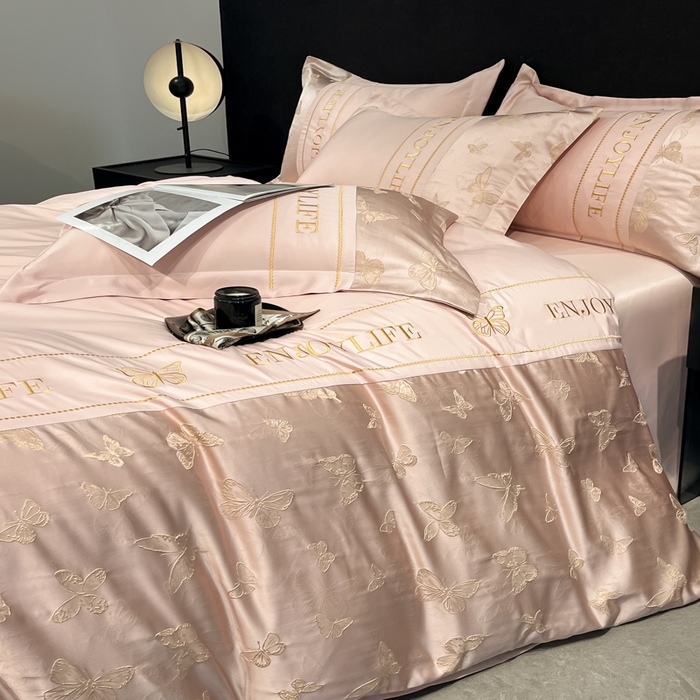 91家纺网 家纺一手货源 找家纺 米彩家纺 2025新款A类水洗真丝金丝浮雕提花绣花四件套 富蝶-粉玉