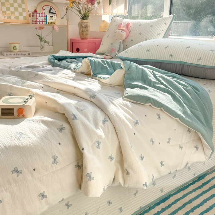 91家纺网 家纺一手货源 找家纺 老帅的工厂店 2025新款a类云感双层纱7a抗菌夏被床盖四件套 倾结