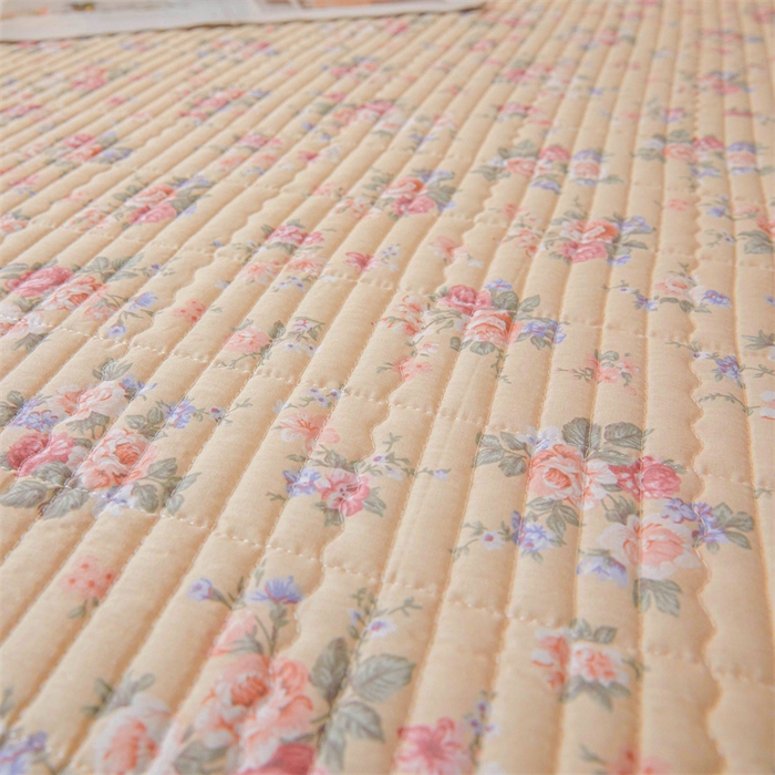 91家纺网 家纺一手货源 找家纺 恒爱家纺2025新款全棉纯棉韩版花边床盖 花开满天