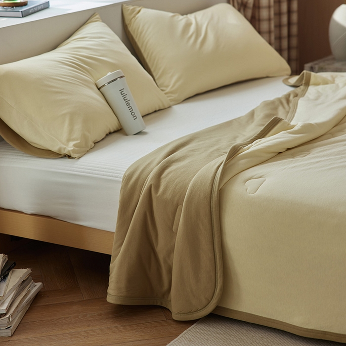 91家纺网 家纺一手货源 找家纺 安莱生活 2025新款全棉纯棉云感针织棉双拼夏被夏凉被空调被 陌上春双拼