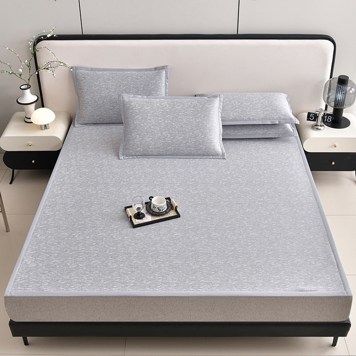 91家纺网 家纺一手货源 找家纺 芯诗曼家纺 2025新款三明治凉感丝提花冰丝席凉席 莫兰-灰床席款