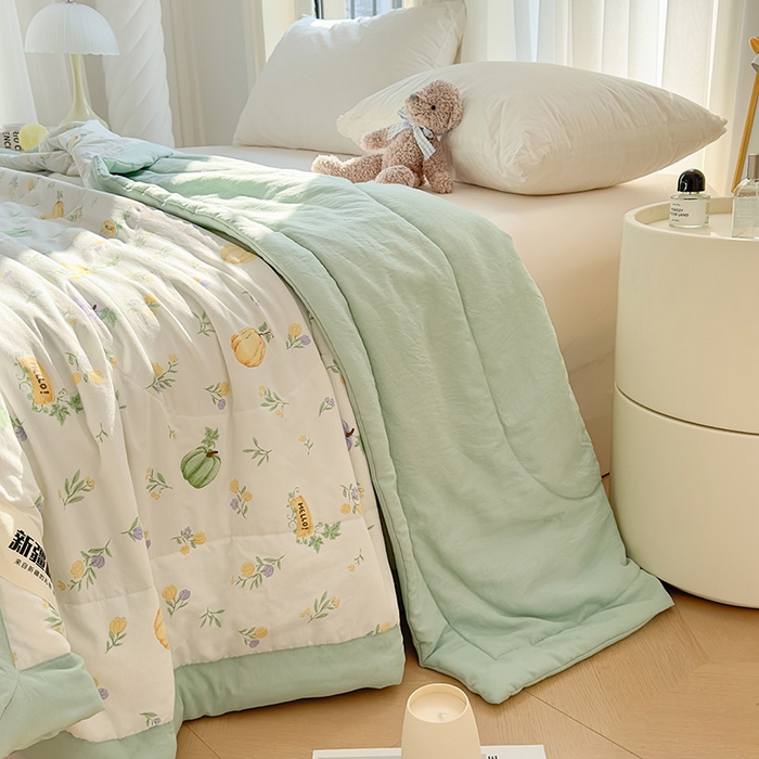 91家纺网 家纺一手货源 找家纺 西域种棉人·千百笠 2025新款A类新疆棉花夏凉被加宽包边水洗棉卡通印花吸湿透气棉花夏被空调被 凌香 南瓜