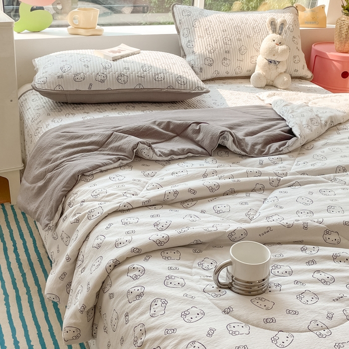 91家纺网 家纺一手货源 找家纺 老帅的工厂店 2025新款a类云感双层纱7a抗菌夏被床盖四件套 猫咪