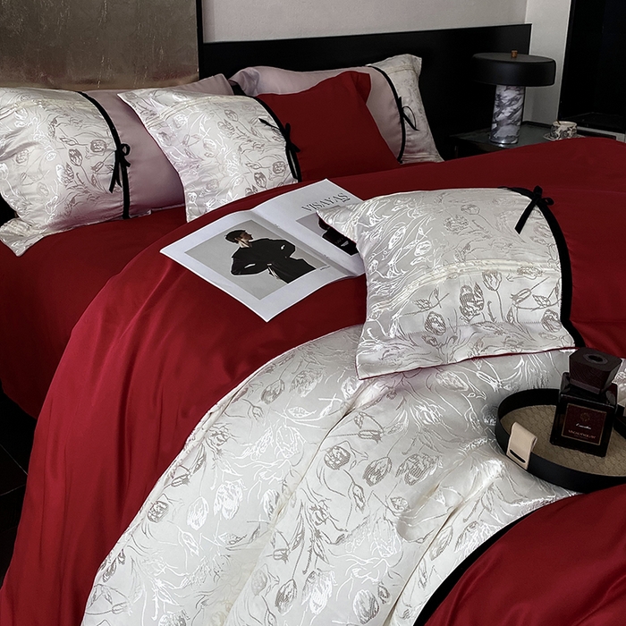 91家纺网 家纺一手货源 找家纺 优悦生活馆 2025年新款工艺款冰丝浮雕拼接四件套 璀璨之恋-红