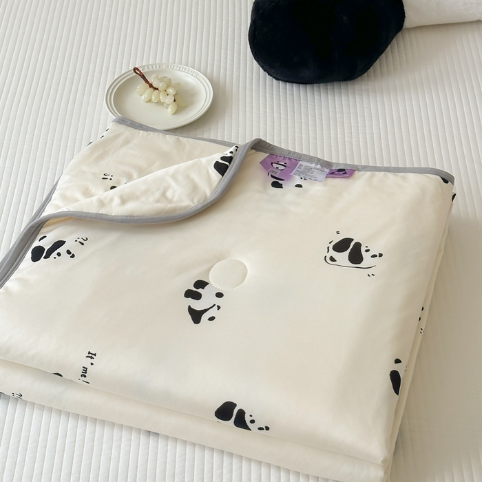 91家纺网 家纺一手货源 找家纺 觅糖家纺 2025新款软糯针织云柔大豆夏被 奶油熊猫