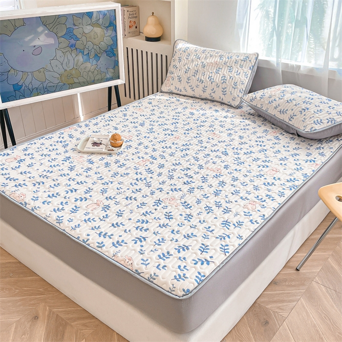 91家纺网 家纺一手货源 找家纺 布卢姆床垫 2025新款5mmA类乳胶凉席床笠套件夏被组合 芊芊玉兔