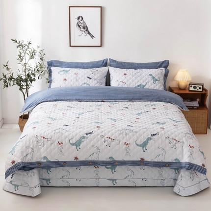 91家纺网 家纺一手货源 找家纺 优乐家纺 2025新款纯棉印花夹棉系列四件套-纽扣款新狂欢乐园