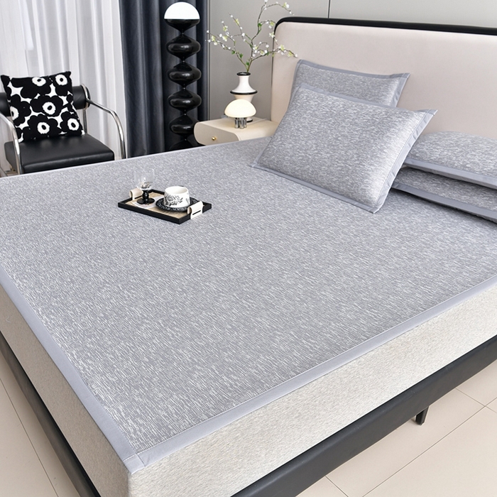 91家纺网 家纺一手货源 找家纺 芯诗曼家纺 2025新款三明治凉感丝提花冰丝席凉席 莫兰-灰床席款