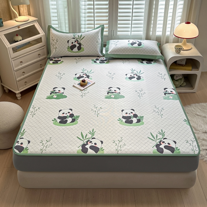 91家纺网 家纺一手货源 找家纺 花言狐语 2025新款真冰藤印花床笠款凉席 可爱熊猫