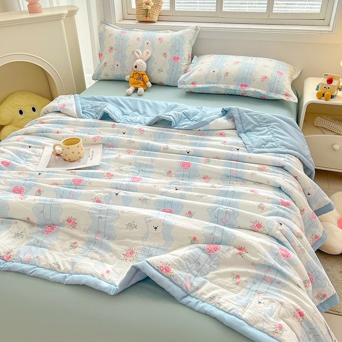 91家纺网 家纺一手货源 找家纺 西域种棉人·千百笠 2025新款A类新疆棉花夏凉被加宽包边水洗棉卡通印花吸湿透气棉花夏被空调被 凌香 爱心狗