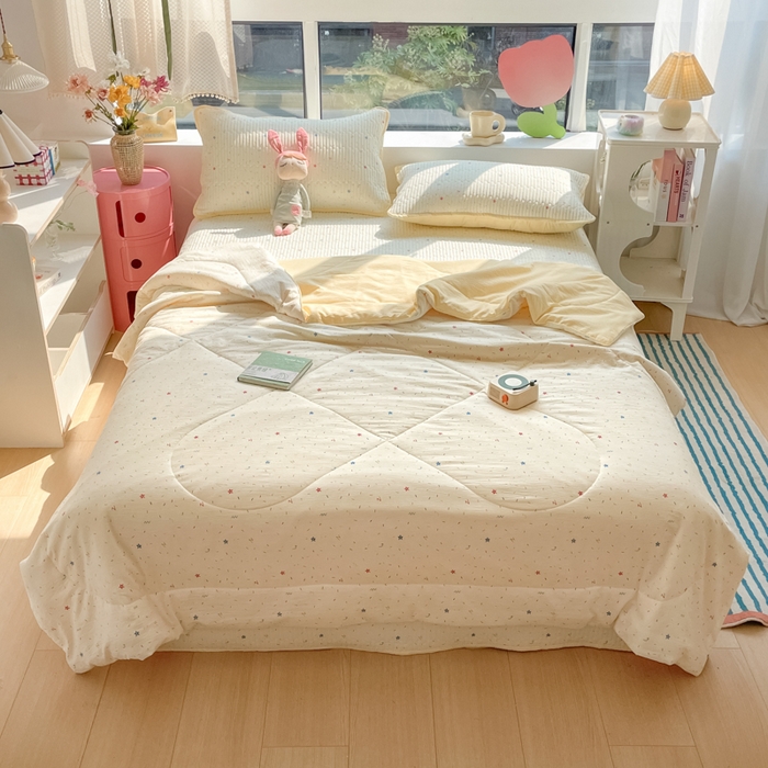 91家纺网 家纺一手货源 找家纺 老帅的工厂店 2025新款a类云感双层纱7a抗菌夏被床盖四件套 织梦