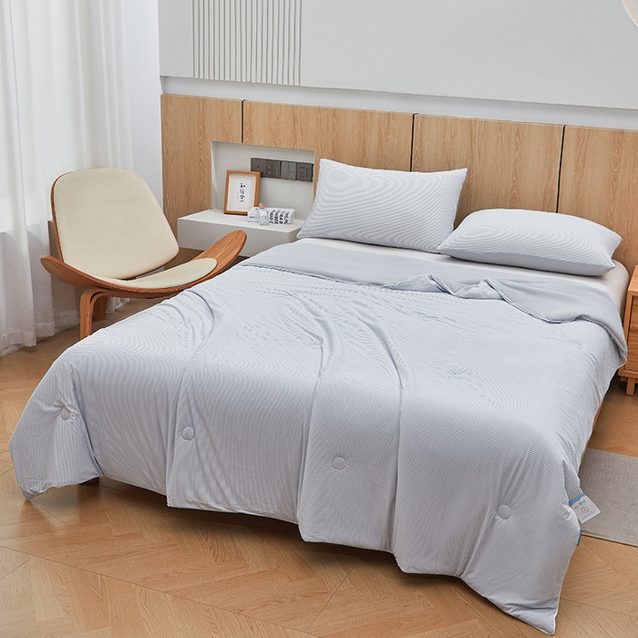 91家纺网 家纺一手货源 找家纺 金喜 2025新款A类高克重冰丝夏被云母凉感夏凉被子（10%氨纶） 云母灰