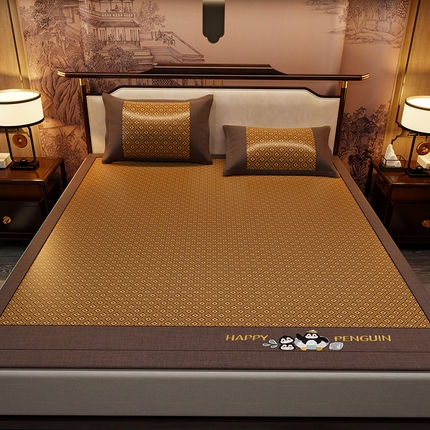 91家纺网 家纺一手货源 找家纺 绒艺席业 2025新款艾草藤席冰丝双面席席子凉席 游泳小企鹅-格纹