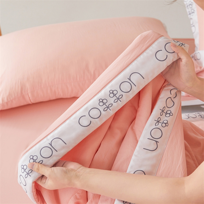 91家纺网 家纺一手货源 找家纺 西域种棉人·千百笠 2025新款A类100%新疆棉花夏凉被纯棉全棉填充毛巾绣绣花纯色双拼原棉空调被夏被 千寻仙粉