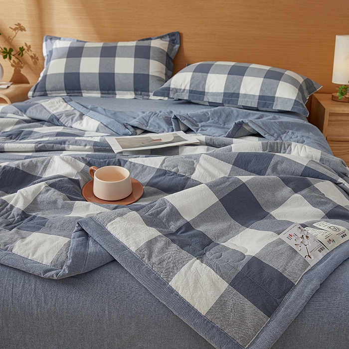 91家纺网 家纺一手货源 找家纺 西域种棉人·千百笠 2025新款A类100%新疆棉花夏凉被纯棉全棉填充原棉空调被手工宽边水洗棉夏被 蓝中格