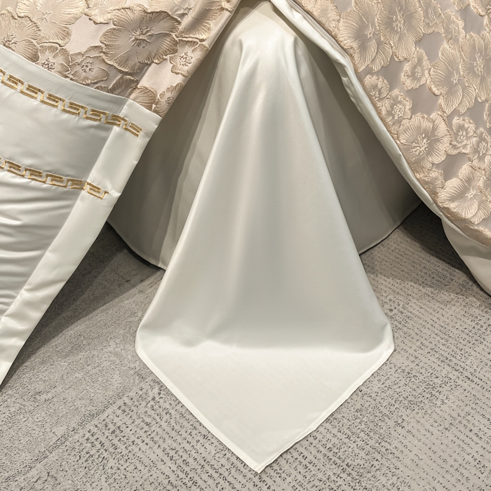 91家纺网 家纺一手货源 找家纺 米彩家纺 2025新款A类水洗真丝金丝浮雕提花绣花四件套 桃花-奶白