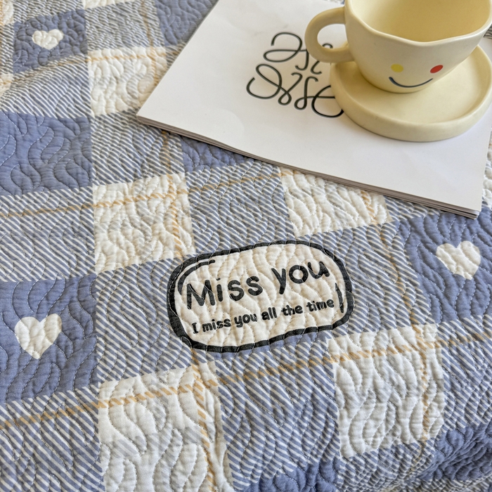 91家纺网 家纺一手货源 找家纺 宜梦家居【需要买家秀请联系老板】 2025新款双面纯棉夹层新疆棉花高温砂洗全棉床盖 爱达拉蓝