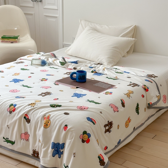 91家纺网 家纺一手货源 找家纺 觅糖家纺 2025新款软糯针织云柔大豆夏被 动物乐园