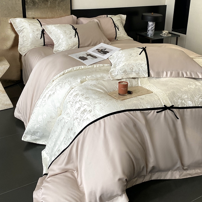 91家纺网 家纺一手货源 找家纺 优悦生活馆 2025年新款工艺款冰丝浮雕拼接四件套 璀璨之恋-香槟