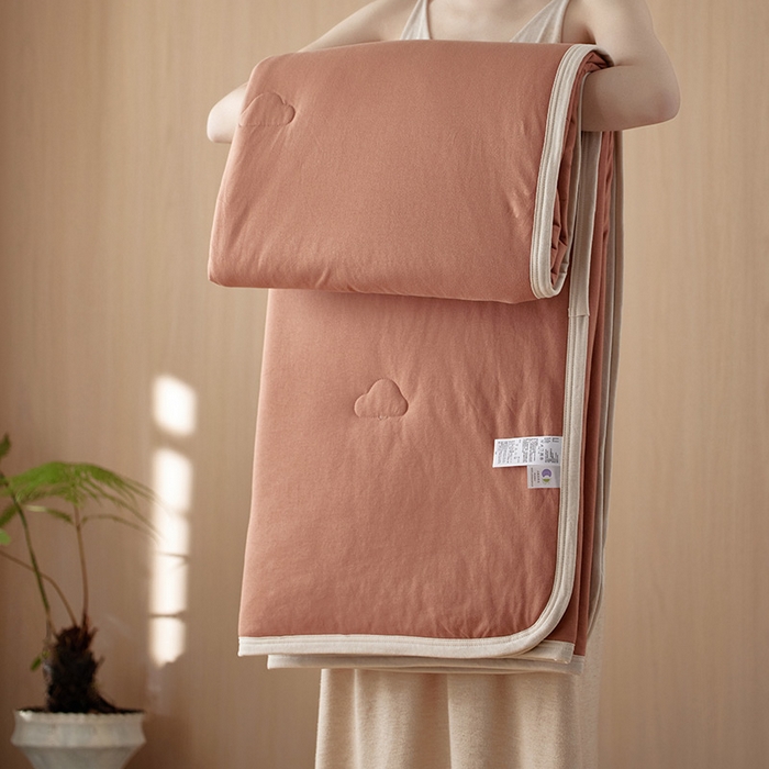 91家纺网 家纺一手货源 找家纺 安莱生活 2025新款全棉纯棉云感针织棉双拼夏被夏凉被空调被 慕斯双拼