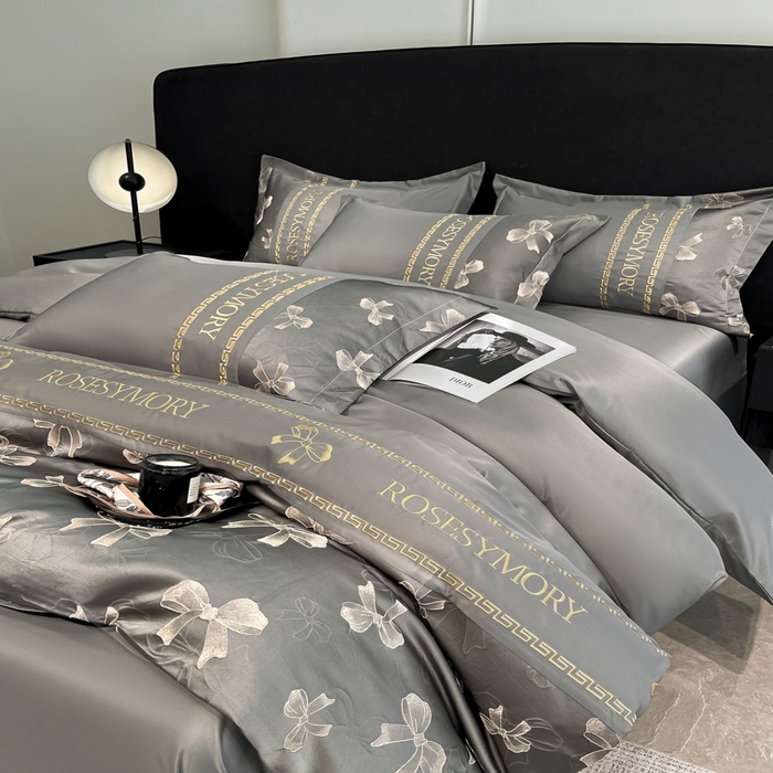 91家纺网 家纺一手货源 找家纺 米彩家纺 2025新款A类水洗真丝金丝浮雕提花绣花四件套 情结-深灰