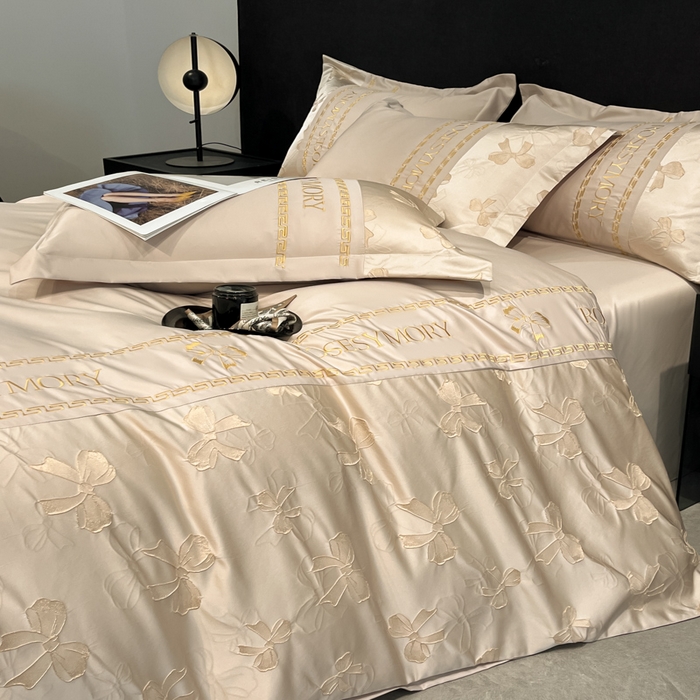 91家纺网 家纺一手货源 找家纺 米彩家纺 2025新款A类水洗真丝金丝浮雕提花绣花四件套 情结-香槟