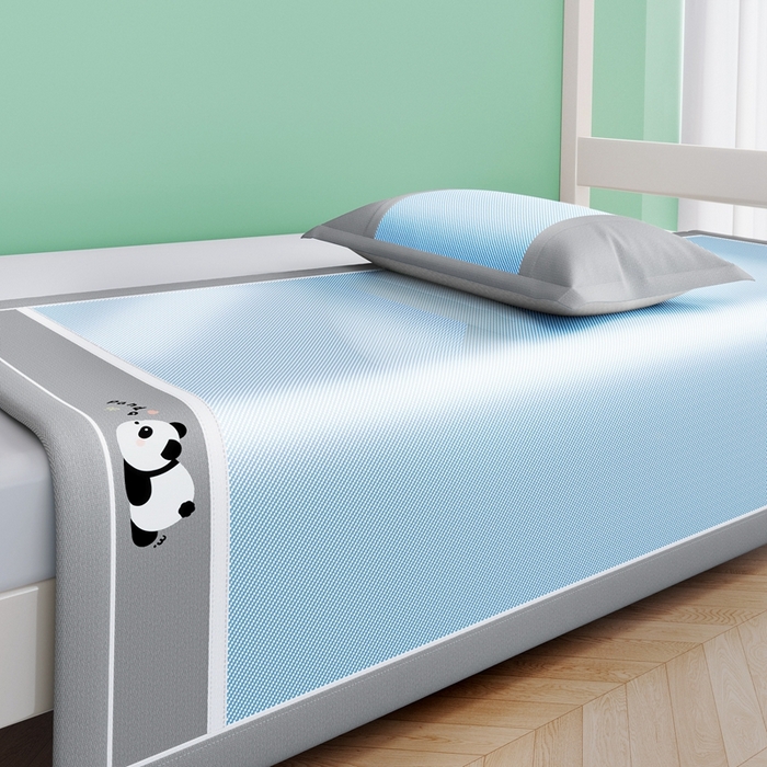 91家纺网 家纺一手货源 找家纺 川悦生活 2025新款纯色凉感冰丝席-小床 眠眠熊猫-水蓝