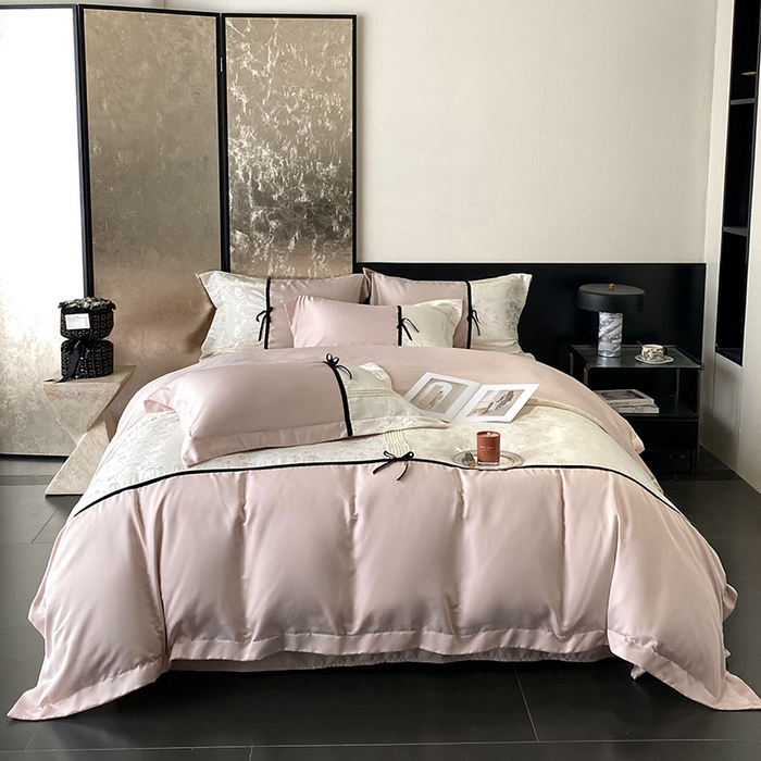 91家纺网 家纺一手货源 找家纺 优悦生活馆 2025年新款工艺款冰丝浮雕拼接四件套 璀璨之恋-粉