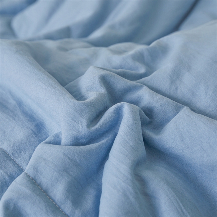 91家纺网 家纺一手货源 找家纺 西域种棉人·千百笠 2025新款A类100%新疆棉花夏凉被纯棉全棉填充毛巾绣绣花纯色双拼原棉空调被夏被 千寻晴空蓝