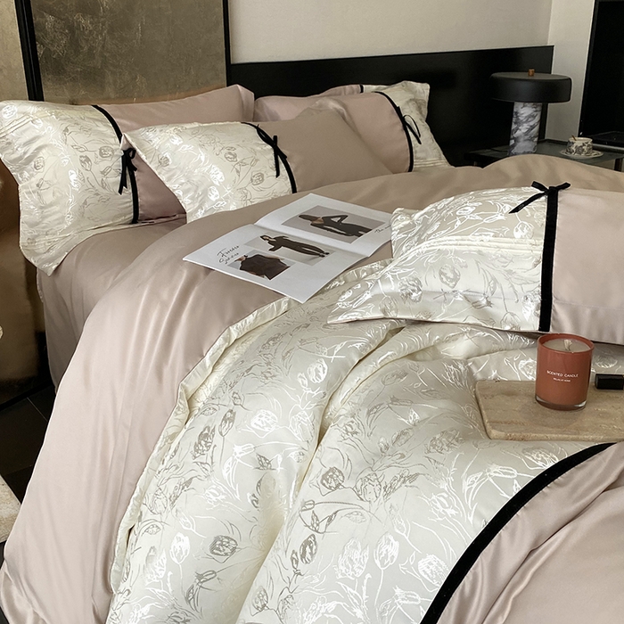 91家纺网 家纺一手货源 找家纺 优悦生活馆 2025年新款工艺款冰丝浮雕拼接四件套 璀璨之恋-香槟