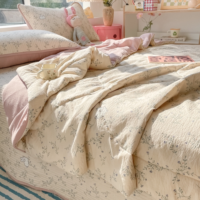 91家纺网 家纺一手货源 找家纺 老帅的工厂店 2025新款a类云感双层纱7a抗菌夏被床盖四件套 兔兔密语