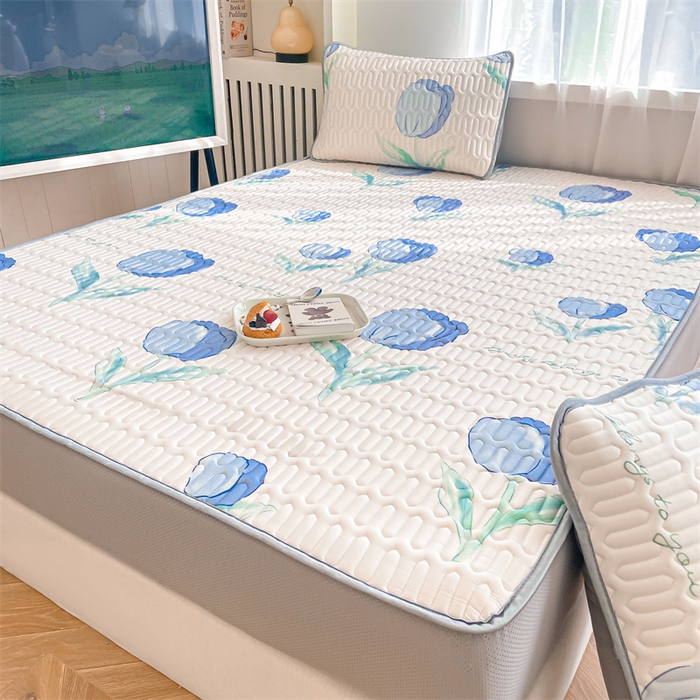 91家纺网 家纺一手货源 找家纺 布卢姆床垫 2025新款5mmA类乳胶凉席床笠套件夏被组合 郁金香-蓝