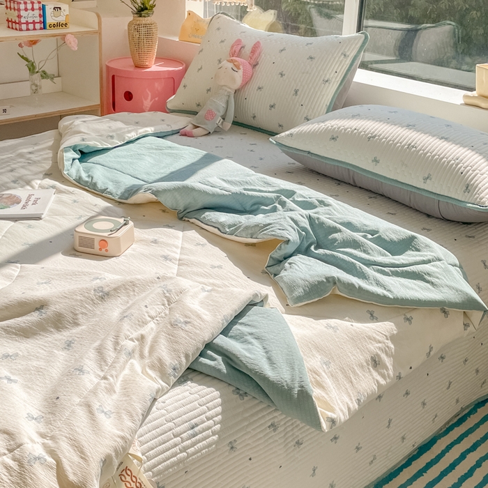 91家纺网 家纺一手货源 找家纺 老帅的工厂店 2025新款a类云感双层纱7a抗菌夏被床盖四件套 倾结