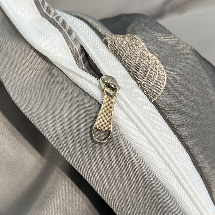 91家纺网 家纺一手货源 找家纺 （总）米彩家纺 2025新款A类水洗真丝金丝浮雕提花绣花四件套