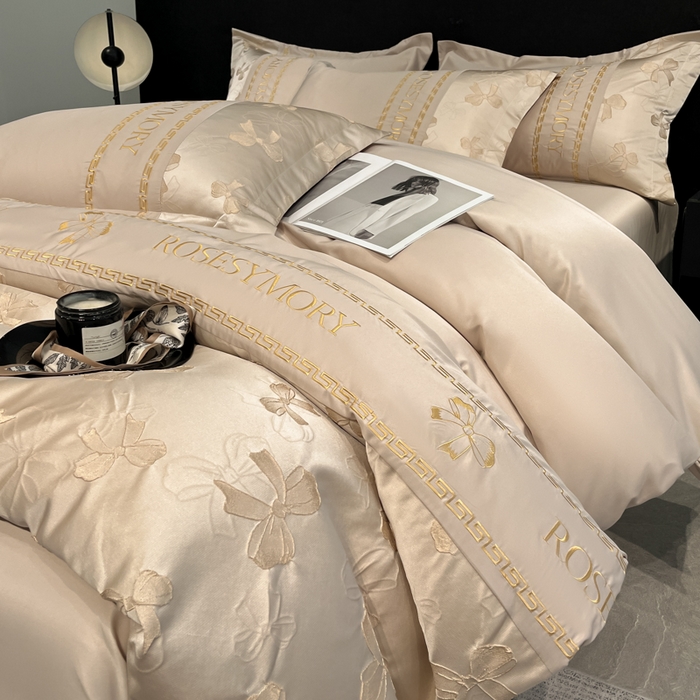 91家纺网 家纺一手货源 找家纺 米彩家纺 2025新款A类水洗真丝金丝浮雕提花绣花四件套 情结-香槟