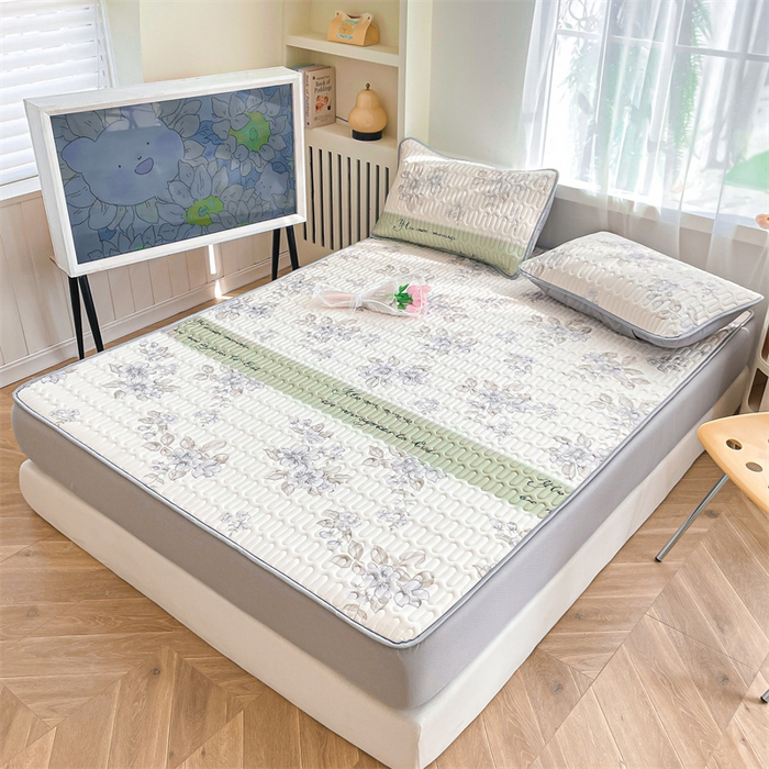 91家纺网 家纺一手货源 找家纺 布卢姆床垫 2025新款5mmA类乳胶凉席床笠套件夏被组合 花艺人间