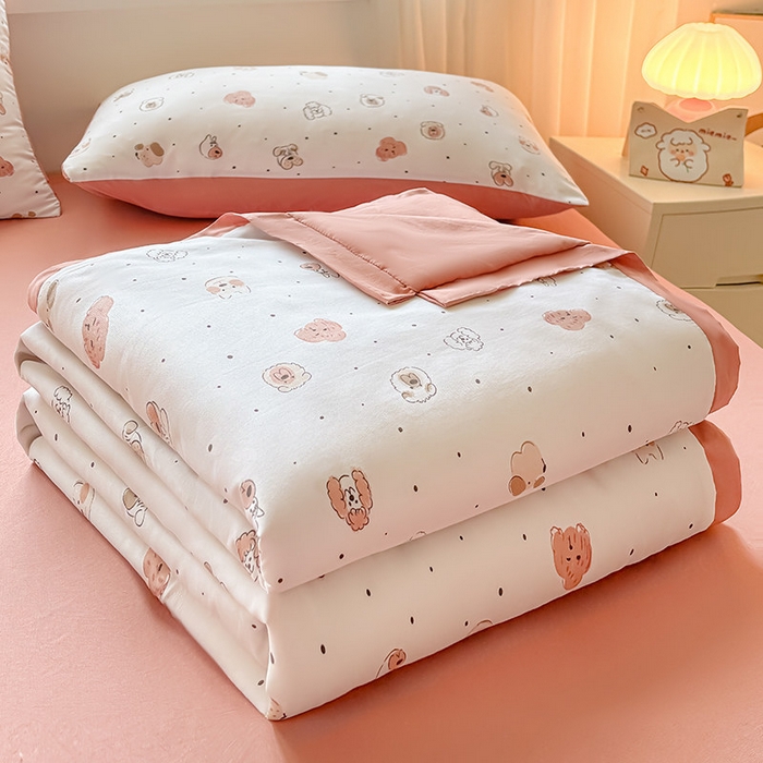 91家纺网 家纺一手货源 找家纺 金喜 2025新款小清新风格有氧针织双层纱大豆被夏被四件套 可爱小熊