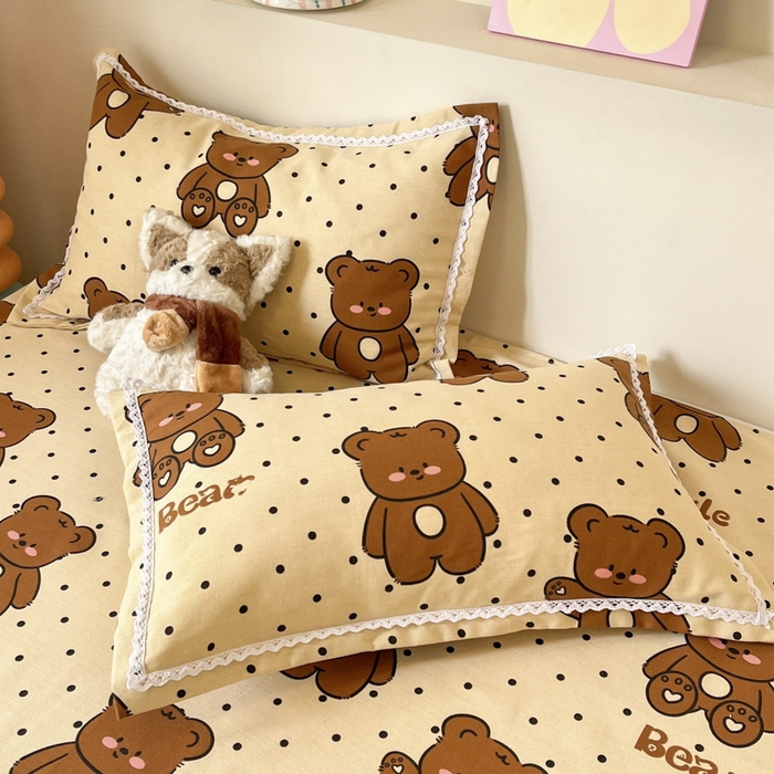 91家纺网 家纺一手货源 找家纺 新印象  2025新款花边老粗布床单款床笠款三件套小熊软糖