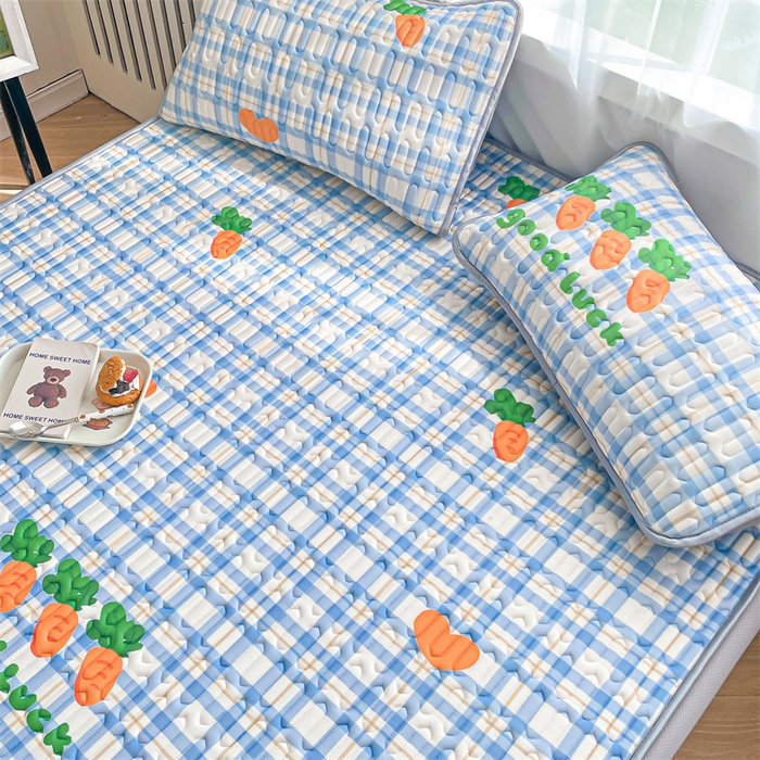 91家纺网 家纺一手货源 找家纺 布卢姆床垫 2025新款5mmA类乳胶凉席床笠套件夏被组合 拔萝卜