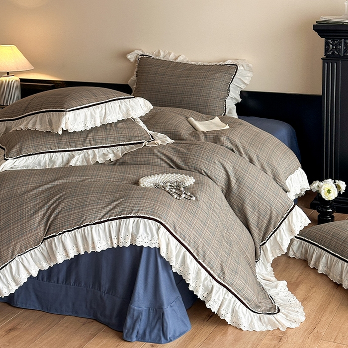 91家纺网 家纺一手货源 找家纺 蓝邻家纺 2025春夏新款全棉纯棉复古双层纱花边织带款四件套 梵可