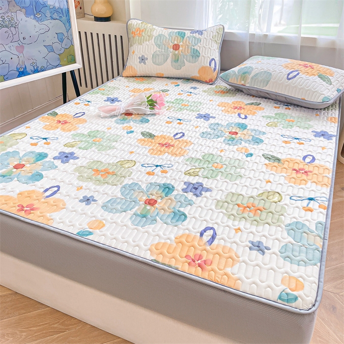 91家纺网 家纺一手货源 找家纺 布卢姆床垫 2025新款5mmA类乳胶凉席床笠套件夏被组合 彩色花园