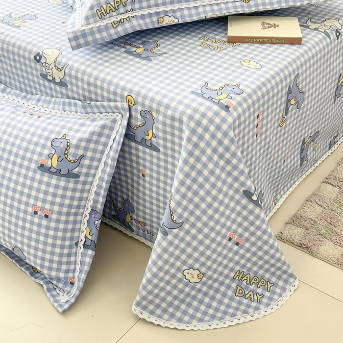 91家纺网 家纺一手货源 找家纺 新印象  2025新款花边老粗布床单款床笠款三件套蓝色小恐龙